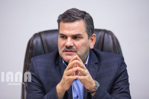 کاهش مصرف و مازاد 20 درصدی تولید موجب زیان مرغداران شده است