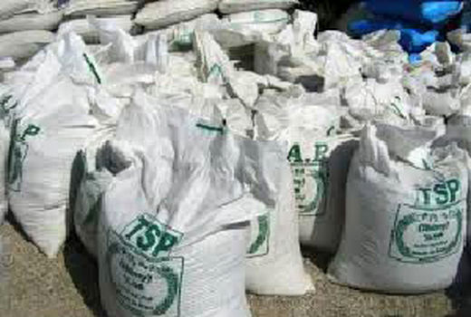 کشاورزان اسفراین نگران تامین کود شیمیایی نباشند