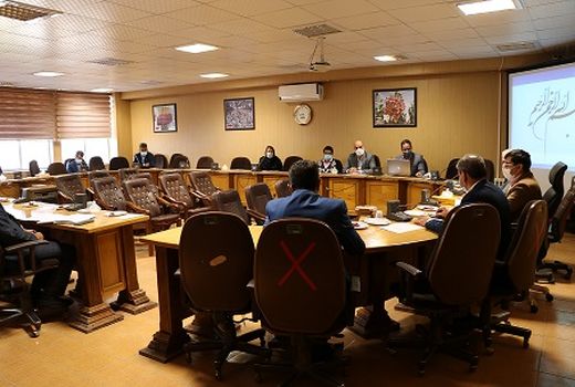 تولید پسته با روش آبیاری نوین سه برابر روش غرق آبی