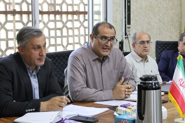 هم‌اندیشی متخصصان برای ارتقای سلامت محصولات گلخانه‌ای در دانشگاه تبریز
