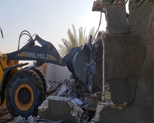 تخریب ساخت و ساز‌های غیرمجاز در خوروبیابانک