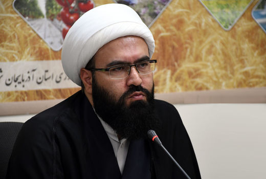 یکی از اساسی ترین حربه های دشمن، تفرقه افکنی در جامعه اسلامی است