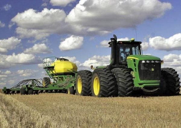 مخالفت مرکز مکانیزاسیون کشاورزی با افزایش غیرقانونی و لحظه‌ای قیمت ماشین‌آلات کشاورزی