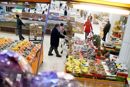 مواد غذایى با ارز ٤٢٠٠ تومانى  وارد نشده است