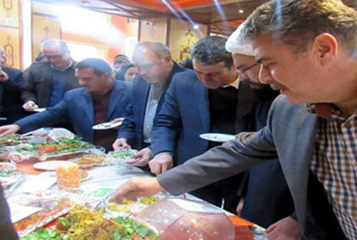 برگزاری جشنواره  غذا و رقابت پخت غذا بین بانوان شاغل در ادارات و اعضا صندوقهای خرد زنان روستایی اسکو 
