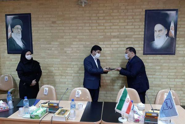 صدور پروانه کاربرد نشان و حد مجاز آلاینده ها در محصولات کشاورزی برای اولین بار در استان آذربایجان شرقی