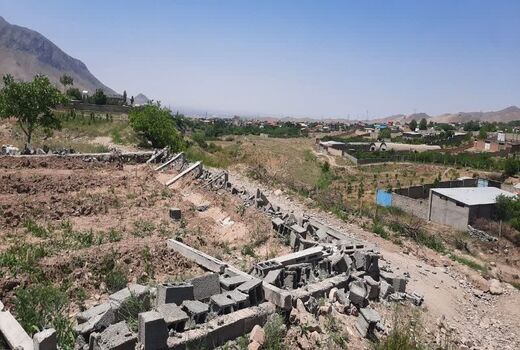 تخریب ۱۱ بنای غیرمجاز در اراضی کشاورزی شهرستان آبیک