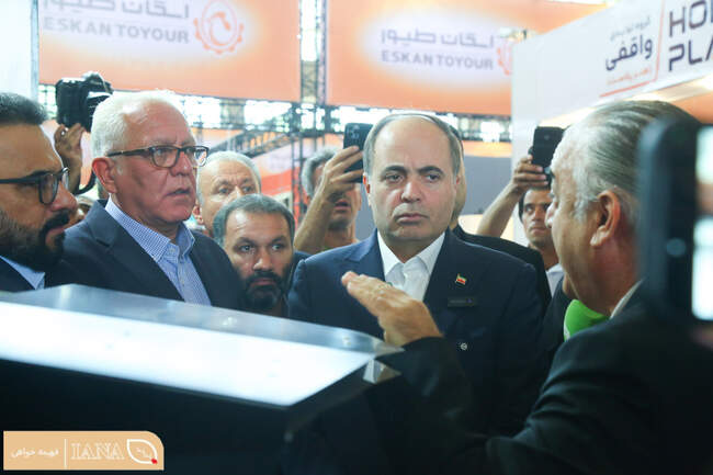 بازدید غلامرضا نوری وزیر جهاد کشاورزی از دومین نمایشگاه دام، طیور و صنایع لبنی ایران