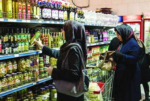 مشکلی در تامین کالاهای اساسی نداریم 