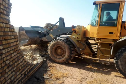 ۲۵ هزار مترمربع از اراضی کشاورزی بویین زهرا آزادسازی شد ‌