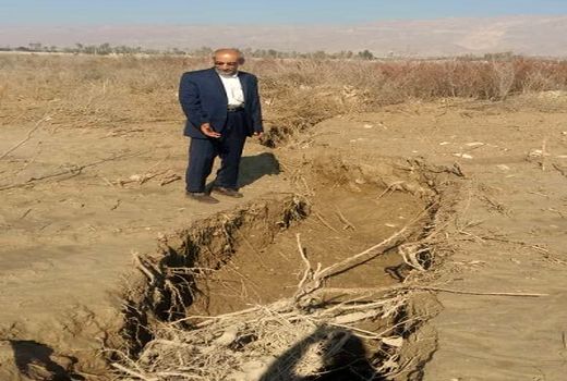 فرونشست اراضی، کشاورزی قیروکارزین را تهدید می‌کند