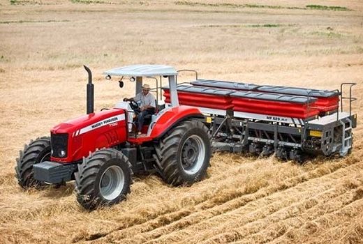 15 هزار تراکتور کشاورزی در کردستان پلاک ندارد