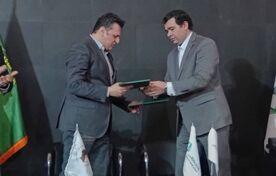 امضای تفاهم‌نامه وزارت جهاد کشاورزی و بانک کارآفرین برای تأمین مالی زنجیره تولید کشاورزی 