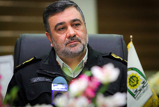 با شیشه‌ی دودی خودروها برخورد شود