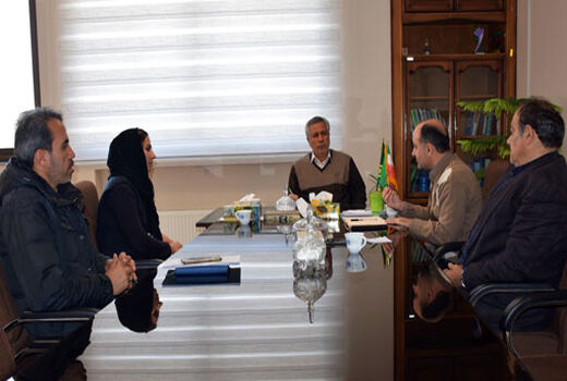 نشست بررسی ارتقاء خدمات دهی شرکت تعاونی تولید روستایی گلخانه داران ارس برگزار شد