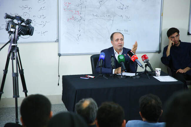  دیدار وزیر جهاد کشاورزی با دانشجویان دانشگاه شهید بهشتی 