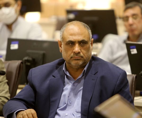 نیکبخت به تمام لایه‌های وزارت جهاد تسلط دارد