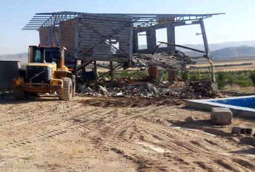 قلع و قمع تغییر کاربری های غیر مجاز در شهرستان بستان آباد