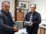 تحویل ۱۳۵ قوطی تخم نوغان به بهره‌برداران شهرستان‌های خدآفرین و جلفا برای حمایت نوغانداران 