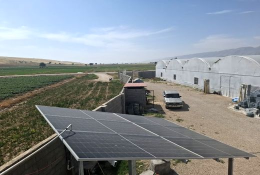 نصب اولین پنل خورشیدی بخش کشاورزی شهرستان کازرون