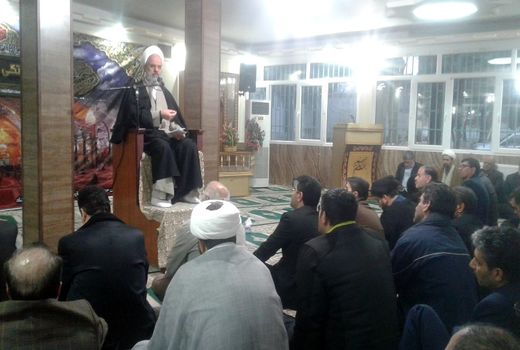 بصیرت افزایی و اتحاد برای جامعه یک ضرورت است