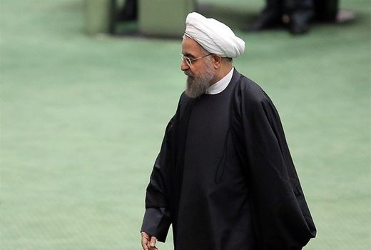 سؤال از روحانی در این شرایط به صلاح است یا نه
