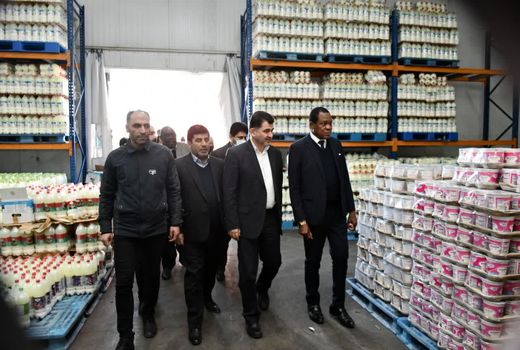 آذربایجان شرقی سالانه ۱۰ هزار تن شیرخشک مورد نیاز زیمباوه را تامین می کند