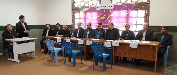 برپایی میز خدمت سازمان جهاد کشاورزی خراسان جنوبی در حاشیه مراسم نمازجمعه بیرجند