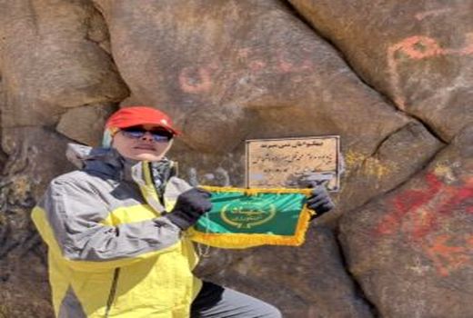 صعود مدیر روابط عمومی سازمان جهاد کشاورزی استان سمنان به قله سبلان