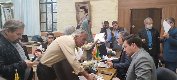 میز ارتباطات مردمی در جهاد کشاورزی فارس برگزار شد 
