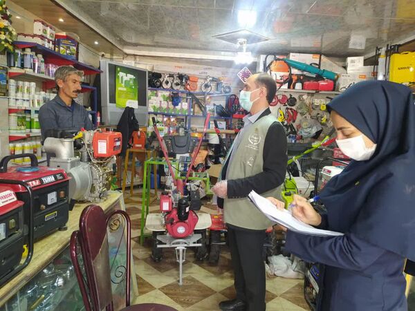 بازدید و سرکشی از فروشگاههای عرضه سموم در شهرستان سامان