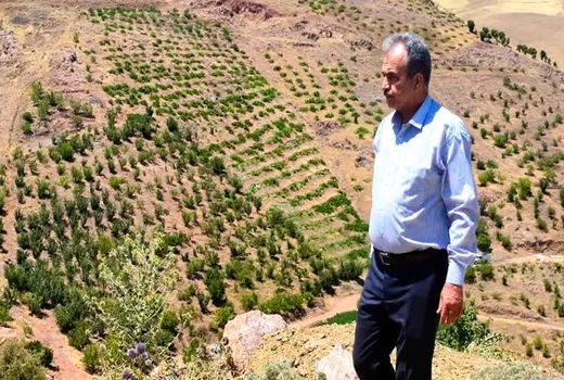 تامین منبع آب کشاورزیِ اراضی شیب‌دار