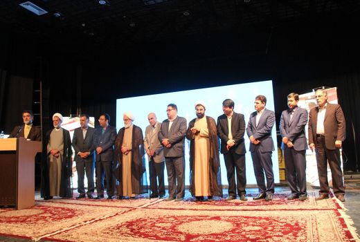  خیلی کم کتاب می ‌خوانیم