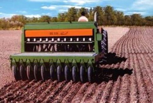افزایش بهره‌وری مزارع دیم با خاک‌ورزی حفاظتی و انتخاب ماشین‌آلات مناسب